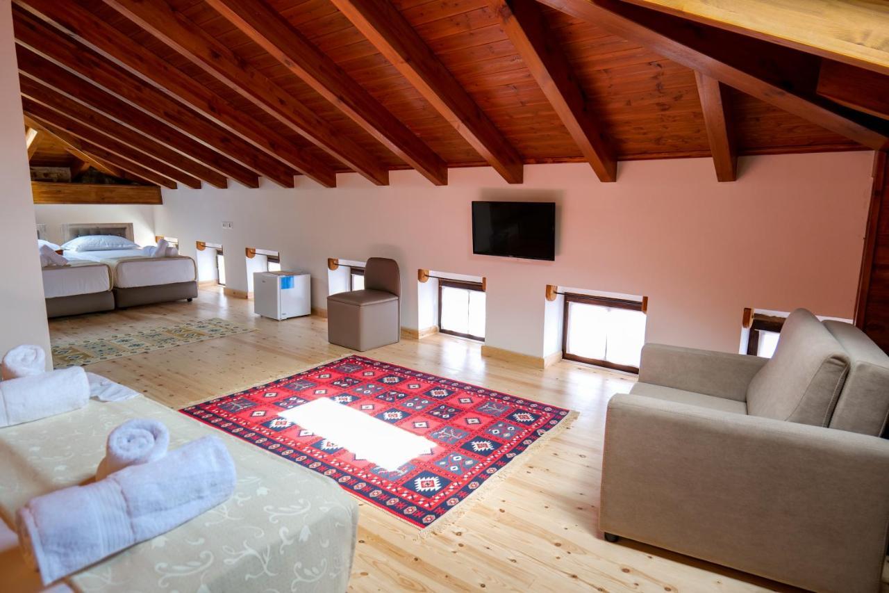 Hotel Kapllani Берат Екстер'єр фото