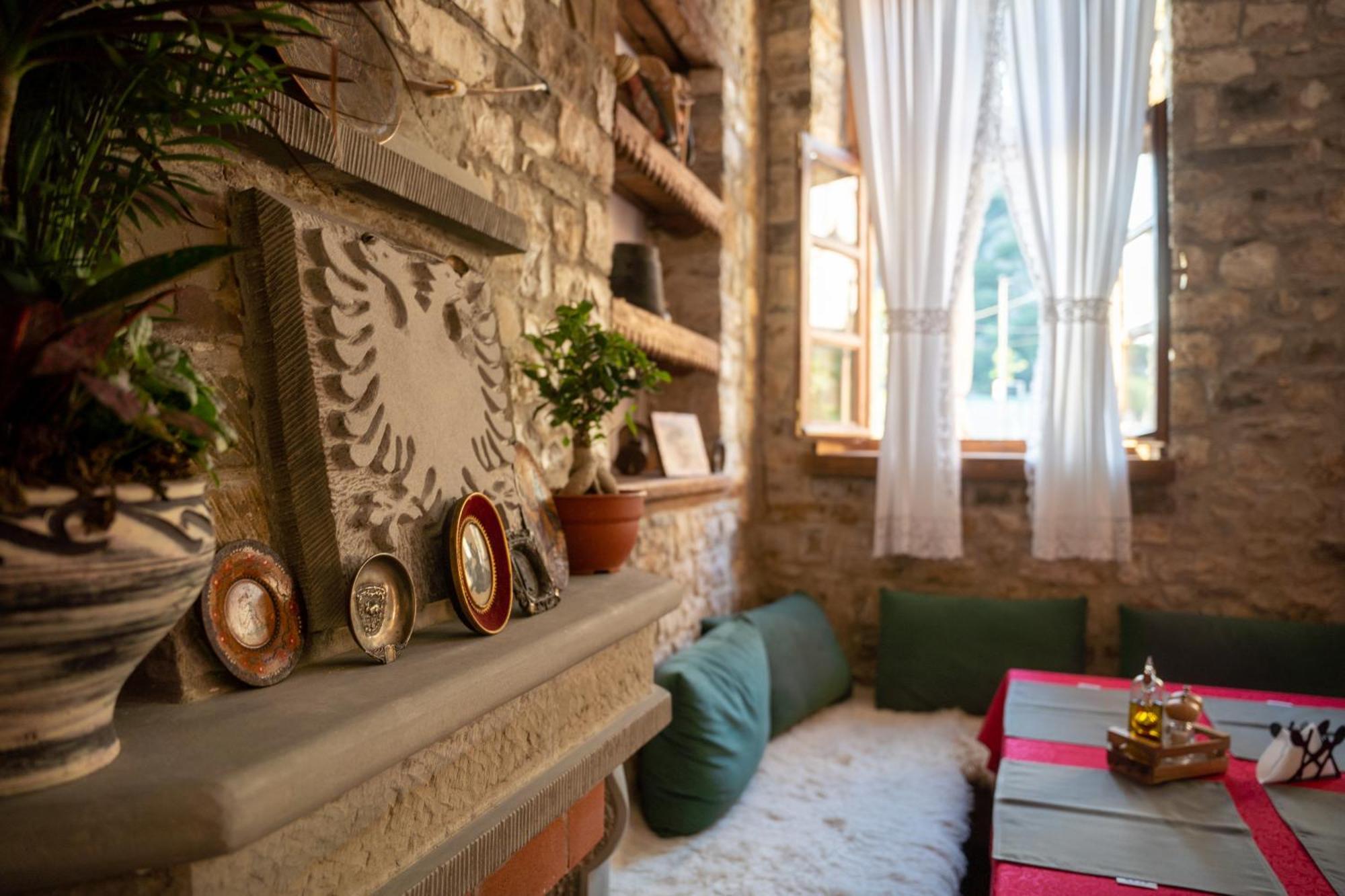 Hotel Kapllani Берат Екстер'єр фото